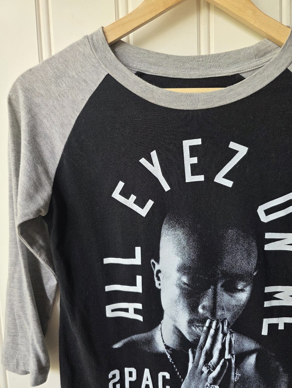 Tupac Shakur All Eyez On Me Raglan Baseball Shirt Black Grey Womens Small - Picture 3 of 6